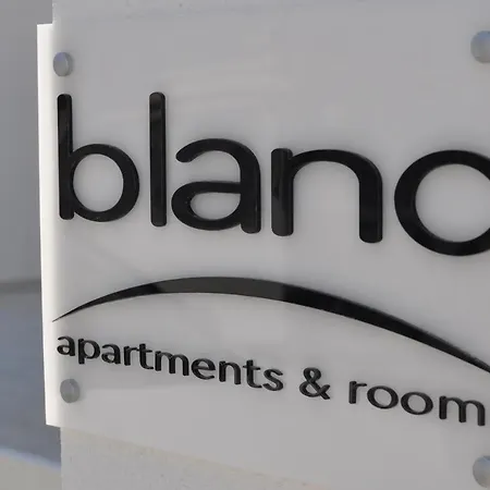 Blanc E Apartment